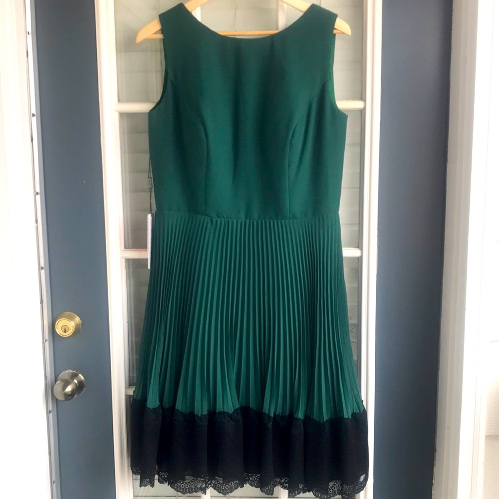 JJ’s House Green and Black Lace special occasion dress. Size 14. NWT